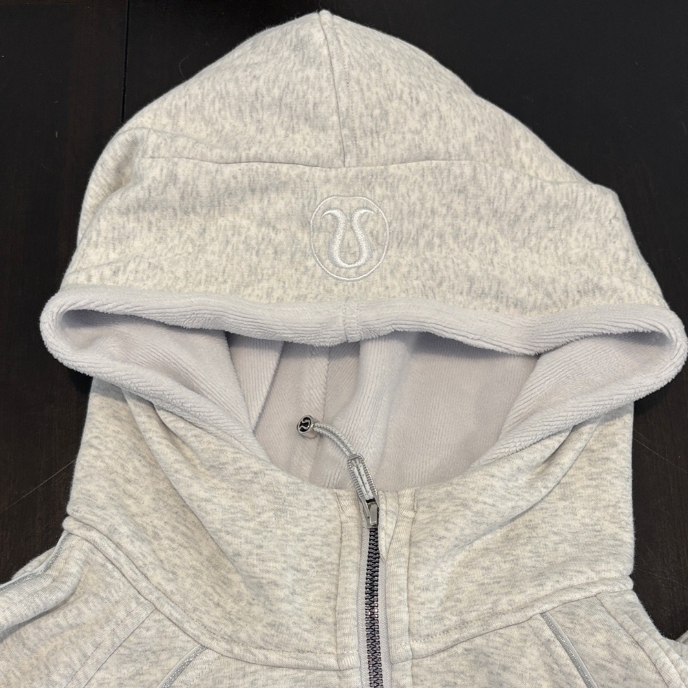 lululemon limited edition, heather gray crop sweatshirt